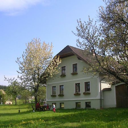 Biohof Mayerhofer Grossmeinharts Exterior foto